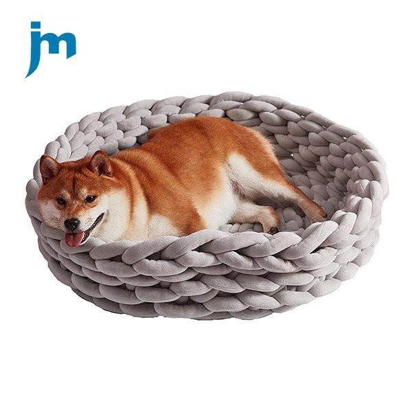 Knitted Dog Bed